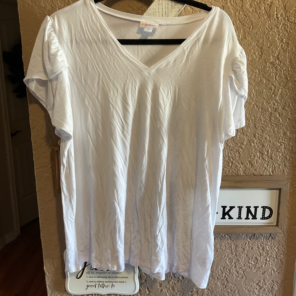 Lularoe Olive White V-Neck Top Flutter Sleeves Women’s Size XL T1